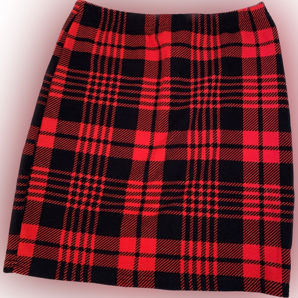 SHEIN Red plaid skirt